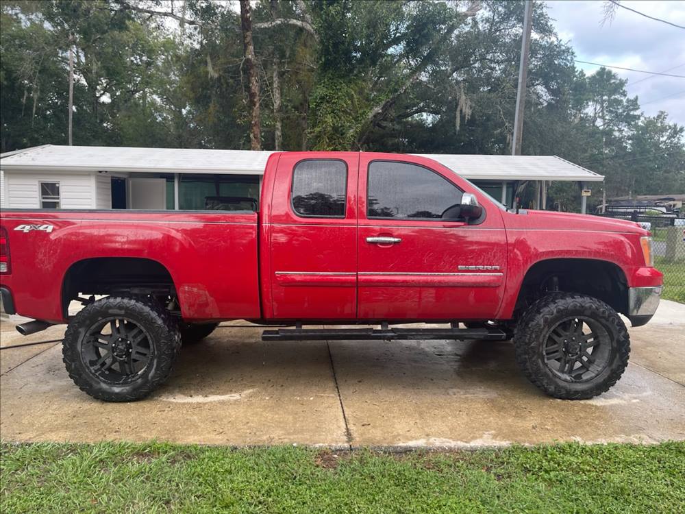 2012 GMC Sierra Extended Cab (4 doors)