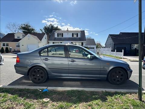2005 BMW 325 Sedan